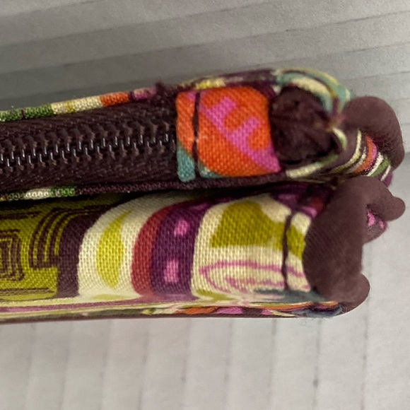 Vera Bradley Heirloom Paisley Wallet‎ - Picture 3 of 9